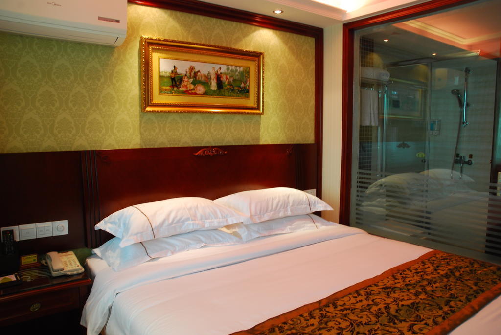 Vienna Hotel Shenzhen Railway Station Quarto foto